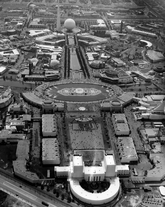 Framed Print : The 1939 World's Fair, Flushing Meadows-Corona Park, New York, circa 1939. Courtesy: CSU Archives / Everett Collection