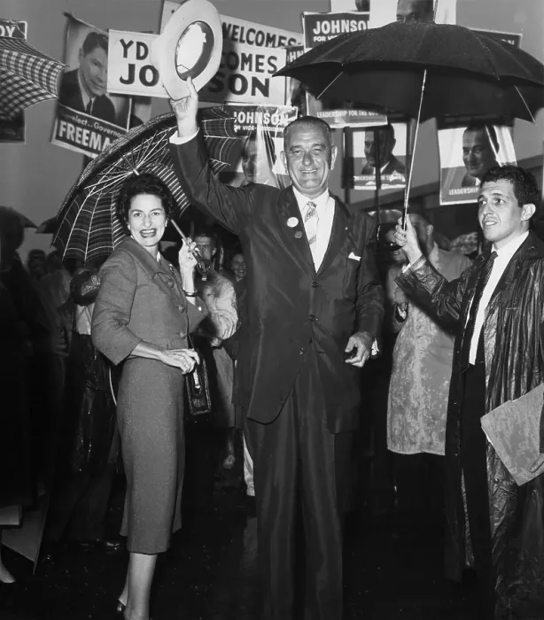 Framed Print : 1960 Vice Presidential Campaign. Lyndon and Lady Bird Johnson campaigning in Minnesota. Sept. 21, 1960