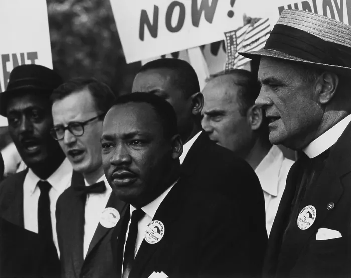 Framed Print : 1963 March on Washington. Martin Luther King and other leaders of the March singing on the steps of the Lincoln Memorial. Aug. 28, 1963