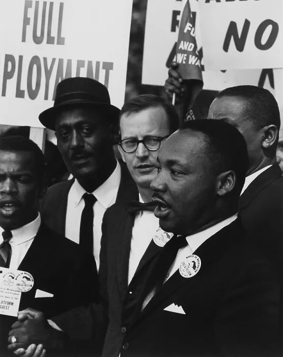 Framed Print : 1963 March on Washington. Martin Luther King and other leaders of the March singing on the steps of the Lincoln Memorial. Aug. 28, 1963 Framed Print : 1963 March on Washington. Martin Luther King and other leaders of the March singing on the steps of the Lincoln Memorial. Aug. 28, 1963