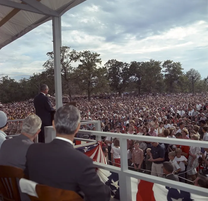 Framed Print : 1964 LBJ Presidential campaign. President Lyndon Johnson speaks at the dedication of the Eufaula Dam in Oklahoma. Sept. 25, 1964 Framed Print : 1964 LBJ Presidential campaign. President Lyndon Johnson speaks at the dedication of the Eufaula Dam in Oklahoma. Sept. 25, 1964