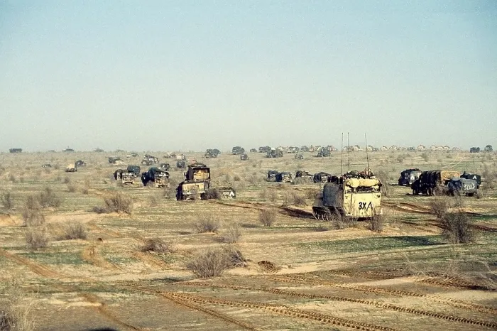 Framed Print : The 1st Armored Division 7th Corps advances on Iraqi forces during Operation Desert Storm. Feb. 25 1991. (BSLOC_2011_12_3) Framed Print : The 1st Armored Division 7th Corps advances on Iraqi forces during Operation Desert Storm. Feb. 25 1991. (BSLOC_2011_12_3)