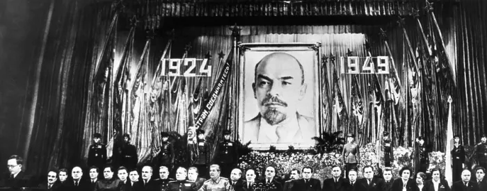 Framed Print : 26 Soviet leaders gather in Moscow for the 25th anniversary of Lenin's death. Jan. 22, 1949 Framed Print : 26 Soviet leaders gather in Moscow for the 25th anniversary of Lenin's death. Jan. 22, 1949