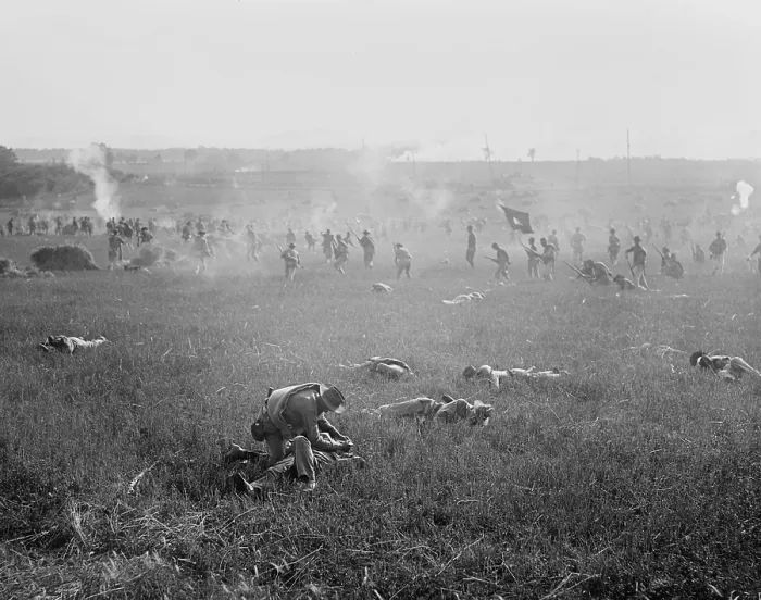 Framed Print : 5, 500 soldiers of the 5th and 6th Marine Regiments reenact Pickett's Charge Framed Print : 5, 500 soldiers of the 5th and 6th Marine Regiments reenact Pickett's Charge