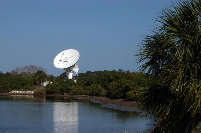 Framed Print : 50-foot dish antenna at Kennedy Space Center in 2006, is a radar antenna used to track space vehicles and rockets Framed Print : 50-foot dish antenna at Kennedy Space Center in 2006, is a radar antenna used to track space vehicles and rockets