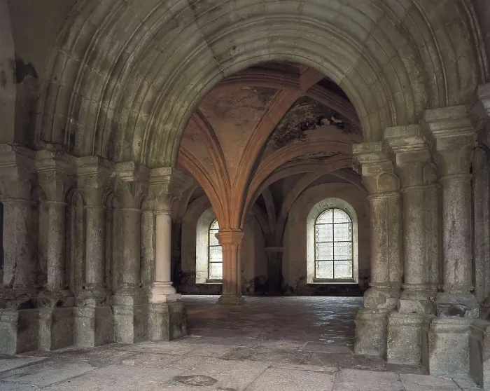 Framed Print : Abbey of Fontenay. FRANCE. BURGUNDY. CTE-D'OR. Marmagne. Entrance to chapter house. Cistercian art. AISA / Everett Collection**US SALES ONLY** Framed Print : Abbey of Fontenay. FRANCE. BURGUNDY. CTE-D'OR. Marmagne. Entrance to chapter house. Cistercian art. AISA / Everett Collection**US SALES ONLY**