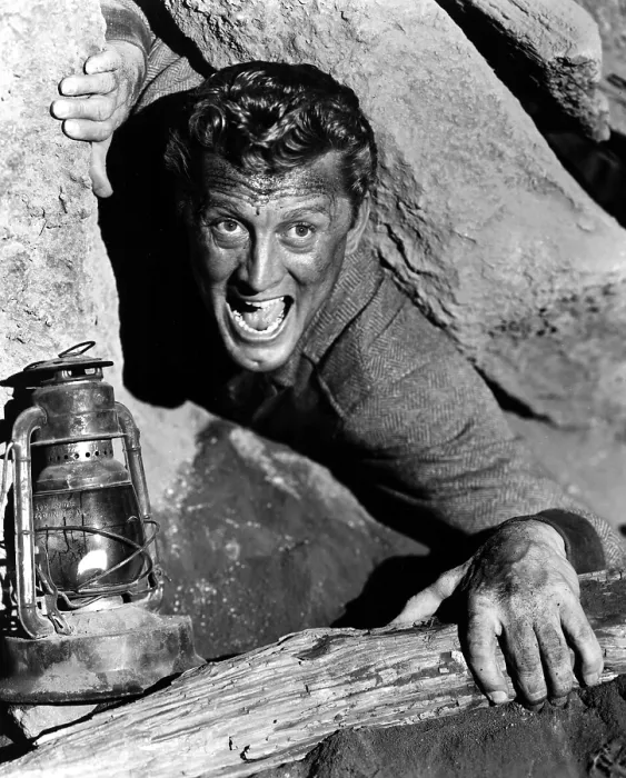Framed Print : ACE IN THE HOLE, (aka THE BIG CARNIVAL), Kirk Douglas, 1951 Framed Print : ACE IN THE HOLE, (aka THE BIG CARNIVAL), Kirk Douglas, 1951