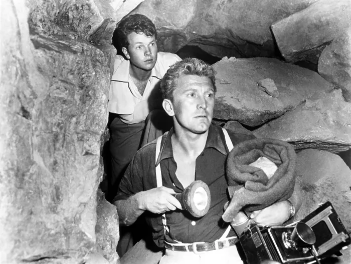 Framed Print : ACE IN THE HOLE, (aka THE BIG CARNIVAL), from left, Robert Arthur, Kirk Douglas, 1951