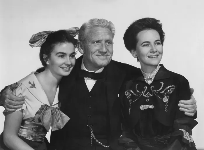 Framed Print : THE ACTRESS, from left: Jean Simmons, Spencer Tracy, Teresa Wright, 1953 Framed Print : THE ACTRESS, from left: Jean Simmons, Spencer Tracy, Teresa Wright, 1953