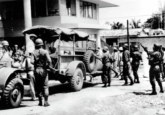 Framed Print : Aculpulco, Mexico: Mexican Army troops escort alleged ambushers out of cocnut growers union hall after a shooting incident in which at least 23 people were killed, August 21