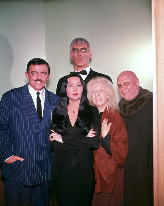 Framed Print : THE ADDAMS FAMILY, John Astin, Carolyn Jones, Blossom Rock, Jackie Coogan, (Ted Cassidy standing behind them), 1964-66