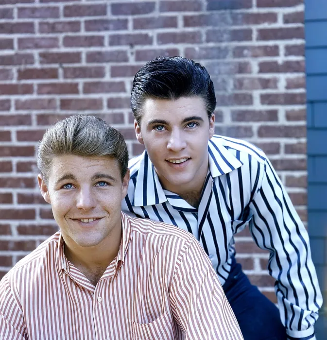 Framed Print : THE ADVENTURES OF OZZIE AND HARRIET, from left: David Nelson, Ricky Nelson, (1958), 1952-1966 Framed Print : THE ADVENTURES OF OZZIE AND HARRIET, from left: David Nelson, Ricky Nelson, (1958), 1952-1966