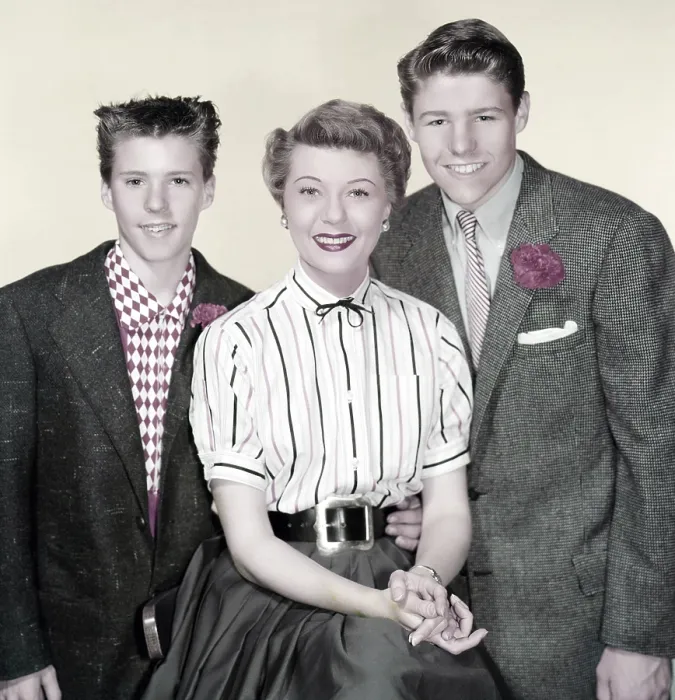 Framed Print : THE ADVENTURES OF OZZIE AND HARRIET, from left: Ricky Nelson, Harriet Nelson, David Nelson, 1954