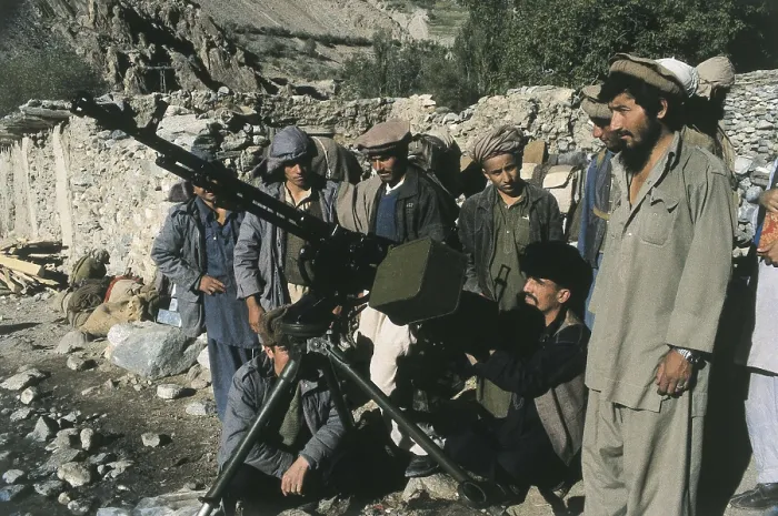 Framed Print : Afghanistan. Civil War. Afghan Mujahideens with a machine gun in Garam Chamsa. AISA / Everett Collection**US SALES ONLY**