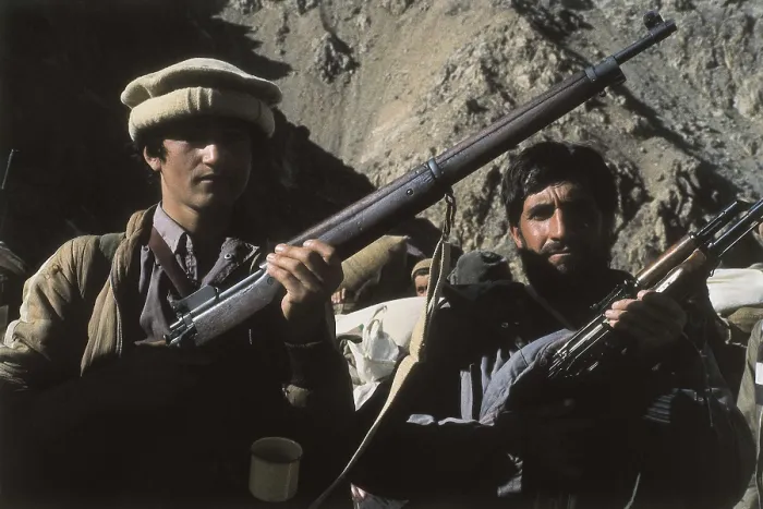 Framed Print : Afghanistan. Civil War. Armed Afghan Mujahideens in Garam Chamsa. AISA / Everett Collection**US SALES ONLY**