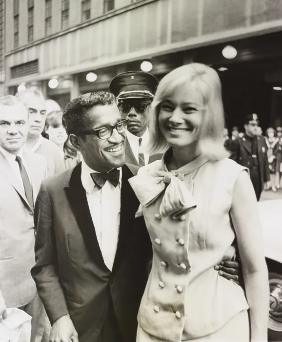 Framed Print : African America Actor Sammy Davis and his Swedish born wife, actress May Britt Framed Print : African America Actor Sammy Davis and his Swedish born wife, actress May Britt