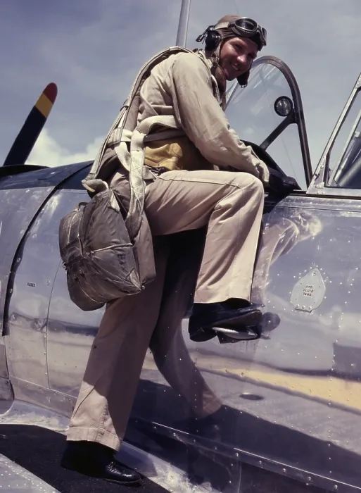 Framed Print : African American Cadet L. Deitz at the Naval Air Base, Corpus Christi, Texas. August 1942, during World War 2. (BSLOC_2013_14_244)