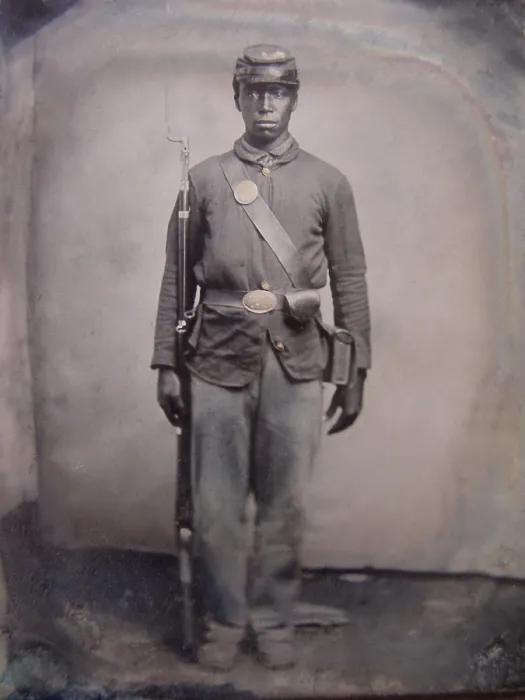 Framed Print : African American Civil War soldier in Union uniform with bayoneted musket, cap box, and cartridge box, 1863-65 (BSLOC_2018_5_123)
