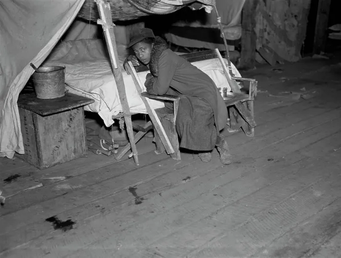 Framed Print : African American girl in infirmary after flood, original title: Negro girl in the temporary infirmary, Forrest City, Arkansas, photograph by Walker Evans, February, 1937