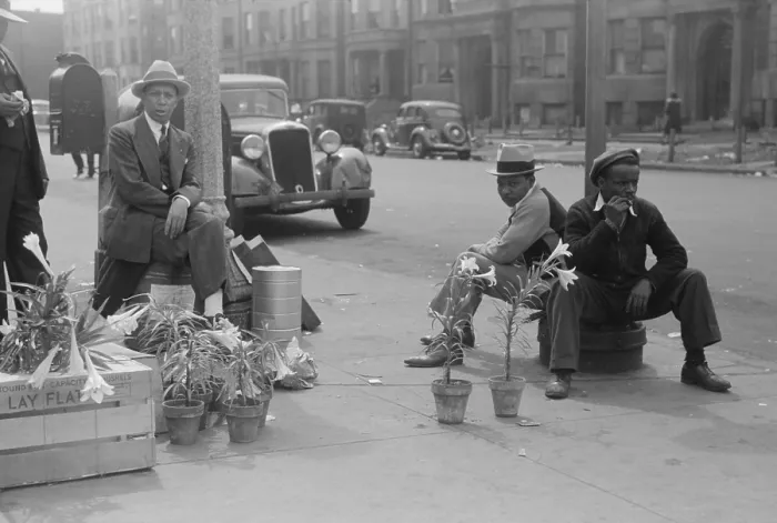 Framed Print : African American lily vendors on Easter Sunday, Chicago, Illinois. April 1941. - (BSLOC_2015_1_200)
