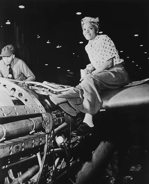 Framed Print : African American Rosie the Riviter at Lockheed Aircraft Corp. Burbank, California. World War 2, ca. 1940-45. (BSLOC_2013_14_127)