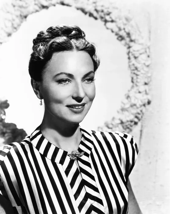 Framed Print : Agnes Moorehead, mid 1940s Framed Print : Agnes Moorehead, mid 1940s