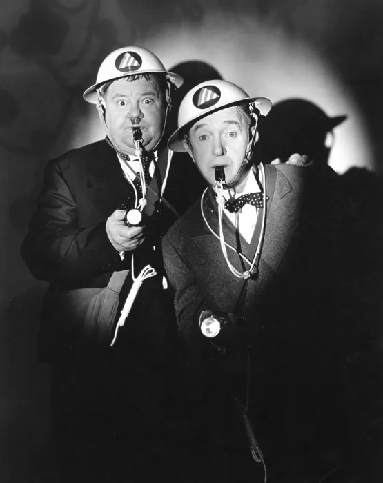 Framed Print : AIR RAID WARDENS, Oliver Hardy, Stan Laurel (Laurel and Hardy), 1943 Framed Print : AIR RAID WARDENS, Oliver Hardy, Stan Laurel (Laurel and Hardy), 1943