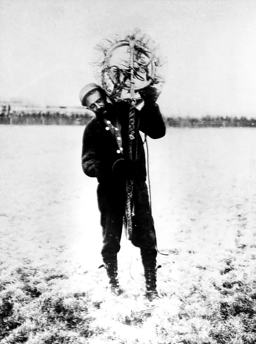 Framed Print : Albert Berry carries his parachute on his shoulder. He was the first person to jump from a plane with a parachute, 1912. Courtesy: CSU Archives / Everett Collection Framed Print : Albert Berry carries his parachute on his shoulder. He was the first person to jump from a plane with a parachute, 1912. Courtesy: CSU Archives / Everett Collection