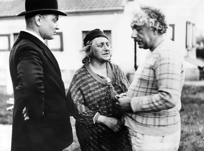 Framed Print : Albert Einstein and his wife Elsa in exile from Nazi Germany