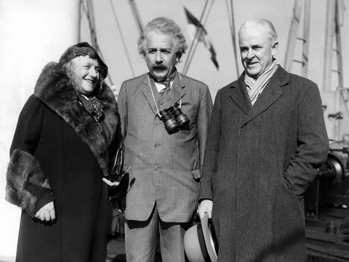 Framed Print : Albert Einstein and wife are greeted by Robert A. Millikan (Head of the California Institute of Technology) aboard the S.S. Oakland. Los Angeles, CA 01-11-1933