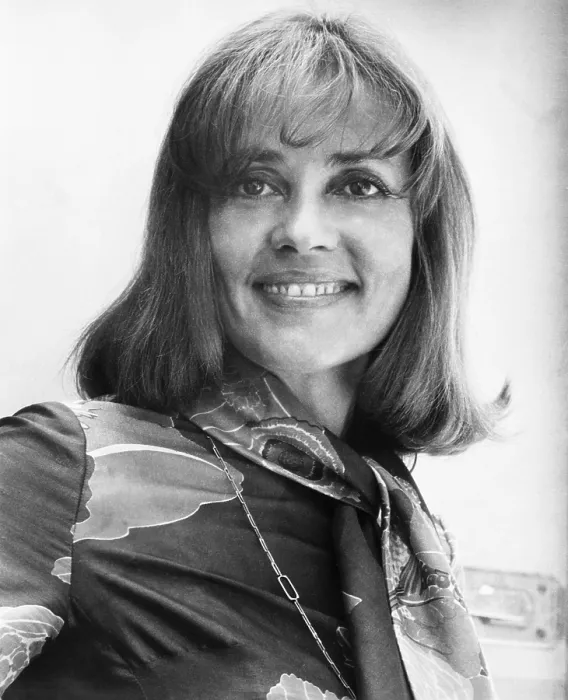 Framed Print : ALEX IN WONDERLAND, Jeanne Moreau, 1970 Framed Print : ALEX IN WONDERLAND, Jeanne Moreau, 1970
