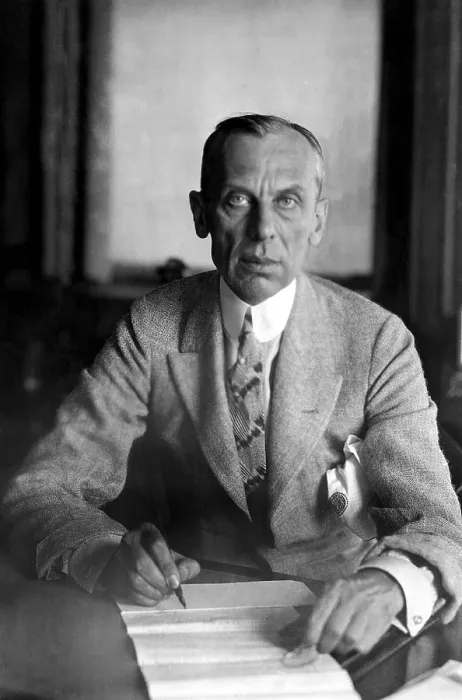 Framed Print : Alfred P. Sloan, president of General Motors, 1928. Courtesy: CSU Archives / Everett Collection