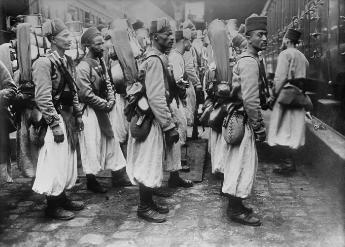 Framed Print : Algerian soldiers arriving at French railroad station during World War I. Army of Africa troops from Algeria, Tunisia and Morocco served in France at the outbreak of war in 1914