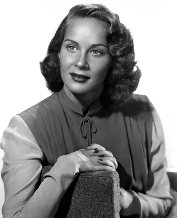 Framed Print : Alida Valli, circa 1940s Framed Print : Alida Valli, circa 1940s