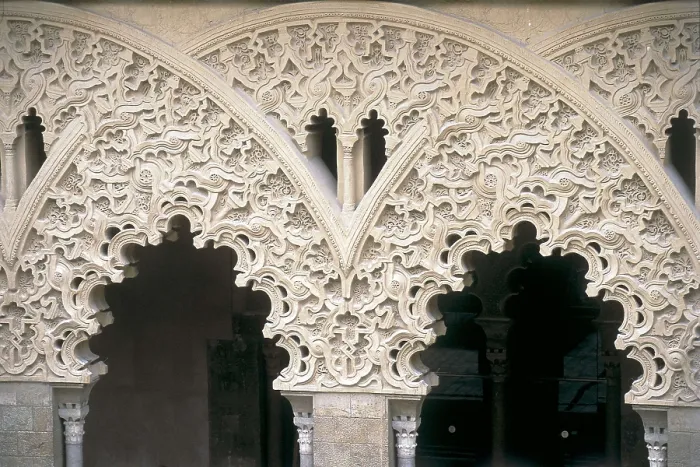 Framed Print : Aljaferia Palace. 11th c. SPAIN. Zaragoza. La Aljaferia Palace. Arches of the Courtyard of Santa Isabel. Hispano-Moresque art. Taifas Kingdoms period. Architecture