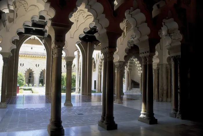 Framed Print : Aljaferia Palace. 11th c. SPAIN. Zaragoza. La Aljaferia Palace. Hispano-Moresque art. Taifas Kingdoms period. Architecture. AISA / Everett Collection**US SALES ONLY**