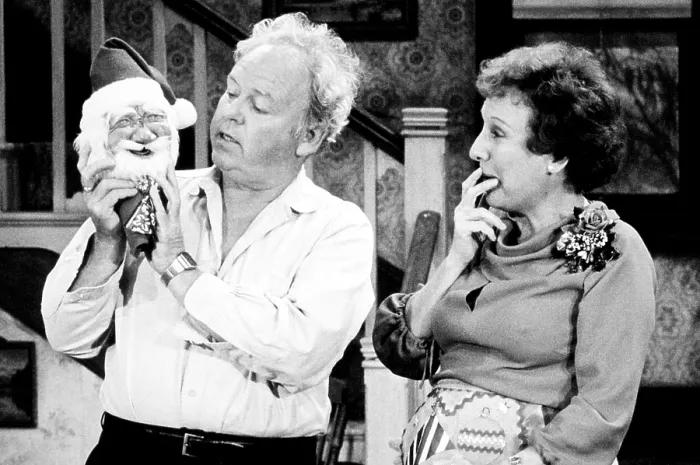 Framed Print : ALL IN THE FAMILY, from left, Carroll O'Connor, Jean Stapleton, The Draft Dodger (season 7, aired December 25, 1976), 1971-79 Framed Print : ALL IN THE FAMILY, from left, Carroll O'Connor, Jean Stapleton, The Draft Dodger (season 7, aired December 25, 1976), 1971-79
