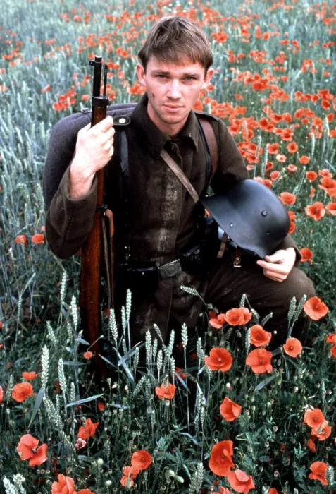 Framed Print : ALL QUIET ON THE WESTERN FRONT, Richard Thomas, 1979