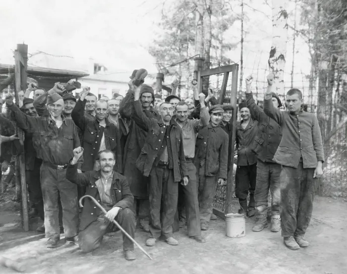 Framed Print : Allied POW cheer their liberty after being freed near Homburg, Germany, by 7th U.S. Army troops