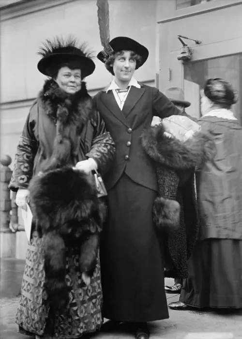 Framed Print : Alva Vanderbilt Belmont and Inez Milholland were wealthy Women's suffrage activists Framed Print : Alva Vanderbilt Belmont and Inez Milholland were wealthy Women's suffrage activists