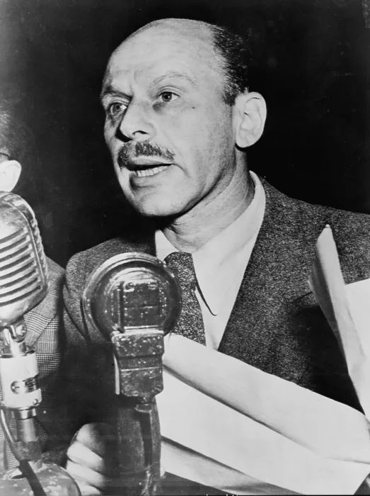 Framed Print : Alvah Bessie, (1904-1985), Hollywood screen writer, testifying before the House Un-American Activities Committee Framed Print : Alvah Bessie, (1904-1985), Hollywood screen writer, testifying before the House Un-American Activities Committee