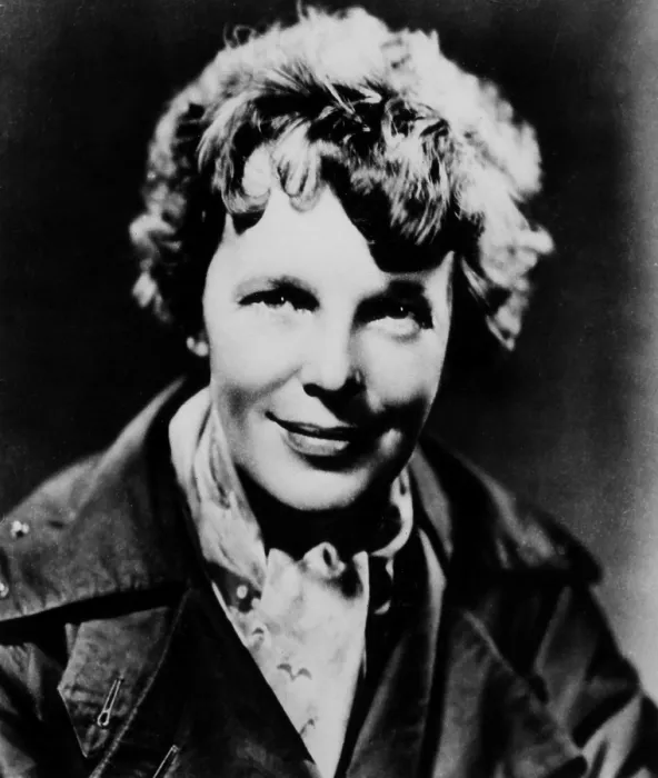 Framed Print : Amelia Earhart, 1935. Courtesy: CSU Archives  /  Everett Collection