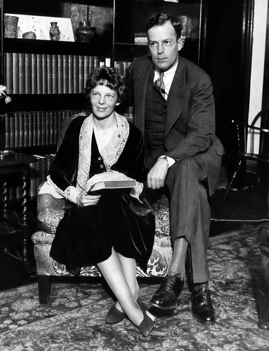 Framed Print : Amelia Earhart and her husband George Palmer Putnam in his New York office shortly after their honeymoon. February 11, 1931. Courtesy: CSU Archives / Everett Collection