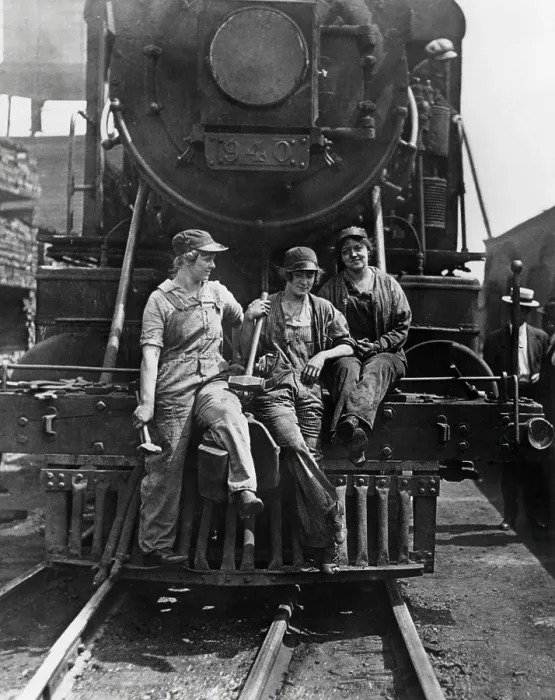 Framed Print : America women railroad workers with sledgehammers. 1918. (BSLOC_2012_4_54)