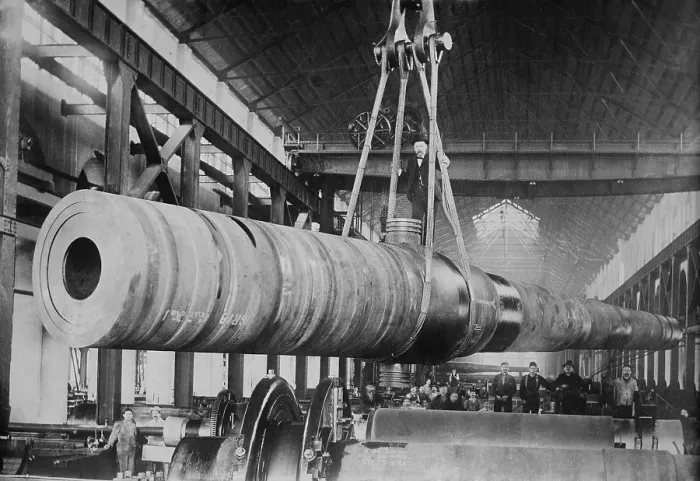Framed Print : American 16 inch cannon under construction during World War 1