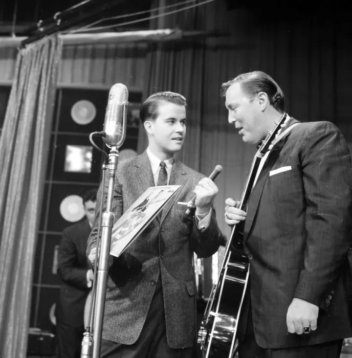 Framed Print : AMERICAN BANDSTAND, from left: Dick Clark, Bill Haley, 1950s, (1952-1989) Framed Print : AMERICAN BANDSTAND, from left: Dick Clark, Bill Haley, 1950s, (1952-1989)