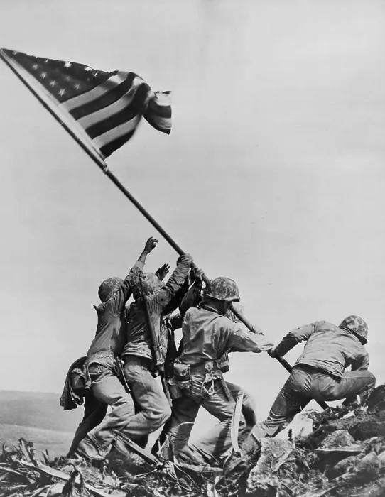 Framed Print : American Marines raising US flag on Mount Suribachi, Iwo Jima, Feb. 23, 1945. This is the second flag raising, using a larger flag visible to marines still fighting below