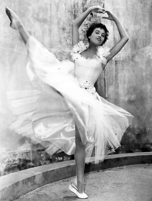 Framed Print : AN AMERICAN IN PARIS, Leslie Caron, 1951