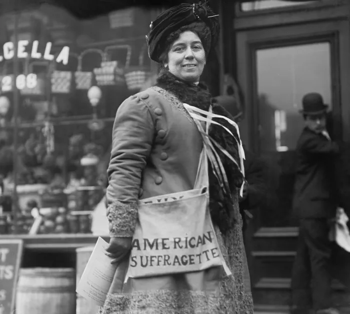 Framed Print : American Suffragette, Mrs. H. Riordan, distributing literature in New York City in 1910 (BSLOC_2018_2_62)