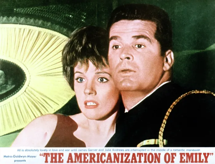 Framed Print : THE AMERICANIZATION OF EMILY, Julie Andrews, James Garner, 1964 Framed Print : THE AMERICANIZATION OF EMILY, Julie Andrews, James Garner, 1964